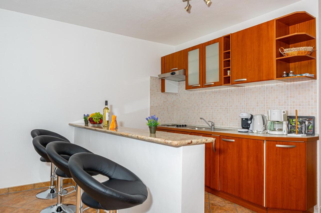 Apartments Lacic 2 ซริกเวนิซา ภายนอก รูปภาพ