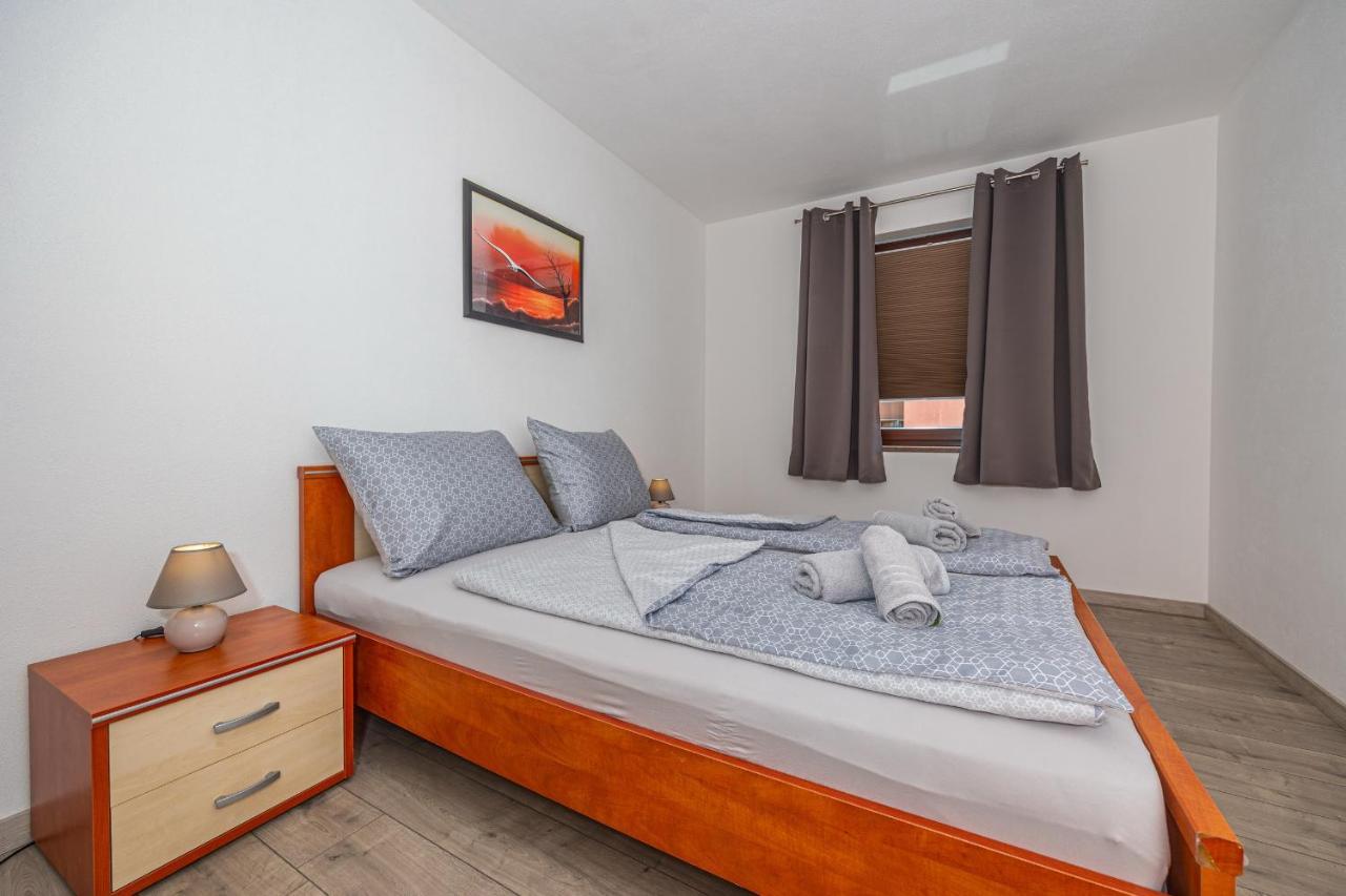 Apartments Lacic 2 ซริกเวนิซา ภายนอก รูปภาพ