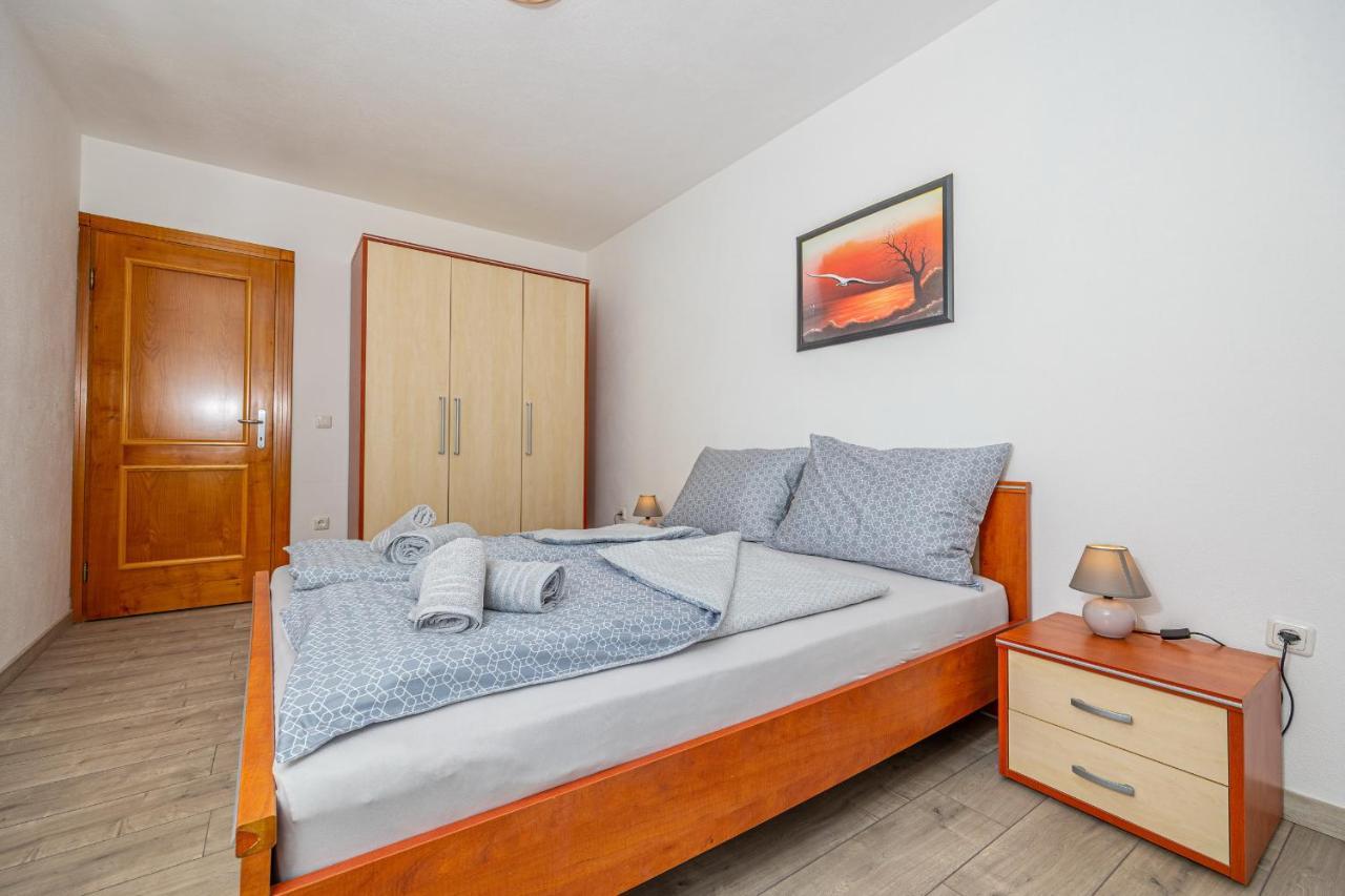 Apartments Lacic 2 ซริกเวนิซา ภายนอก รูปภาพ