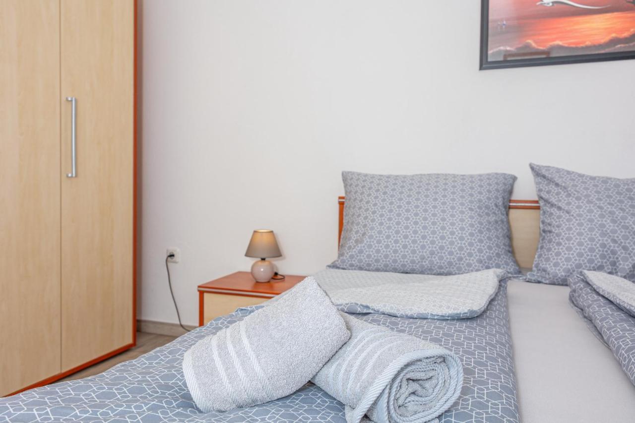 Apartments Lacic 2 ซริกเวนิซา ภายนอก รูปภาพ