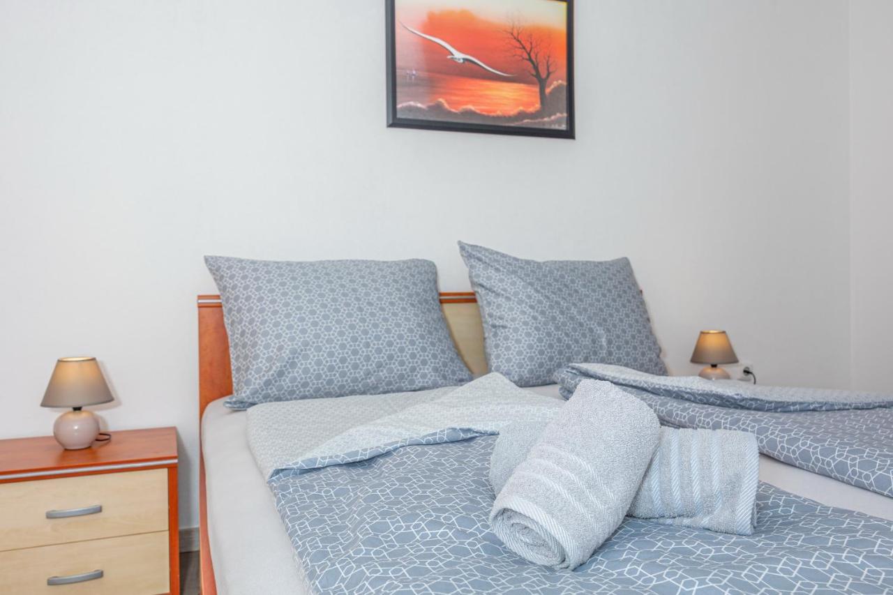Apartments Lacic 2 ซริกเวนิซา ภายนอก รูปภาพ